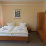 Heidehotel 2*