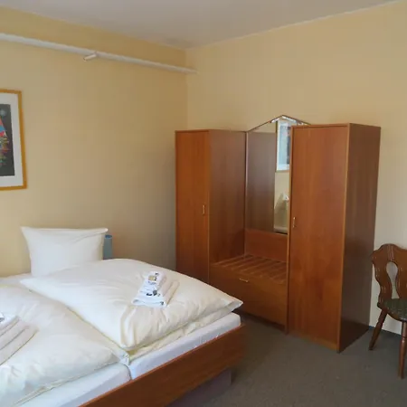 Heidehotel 2*